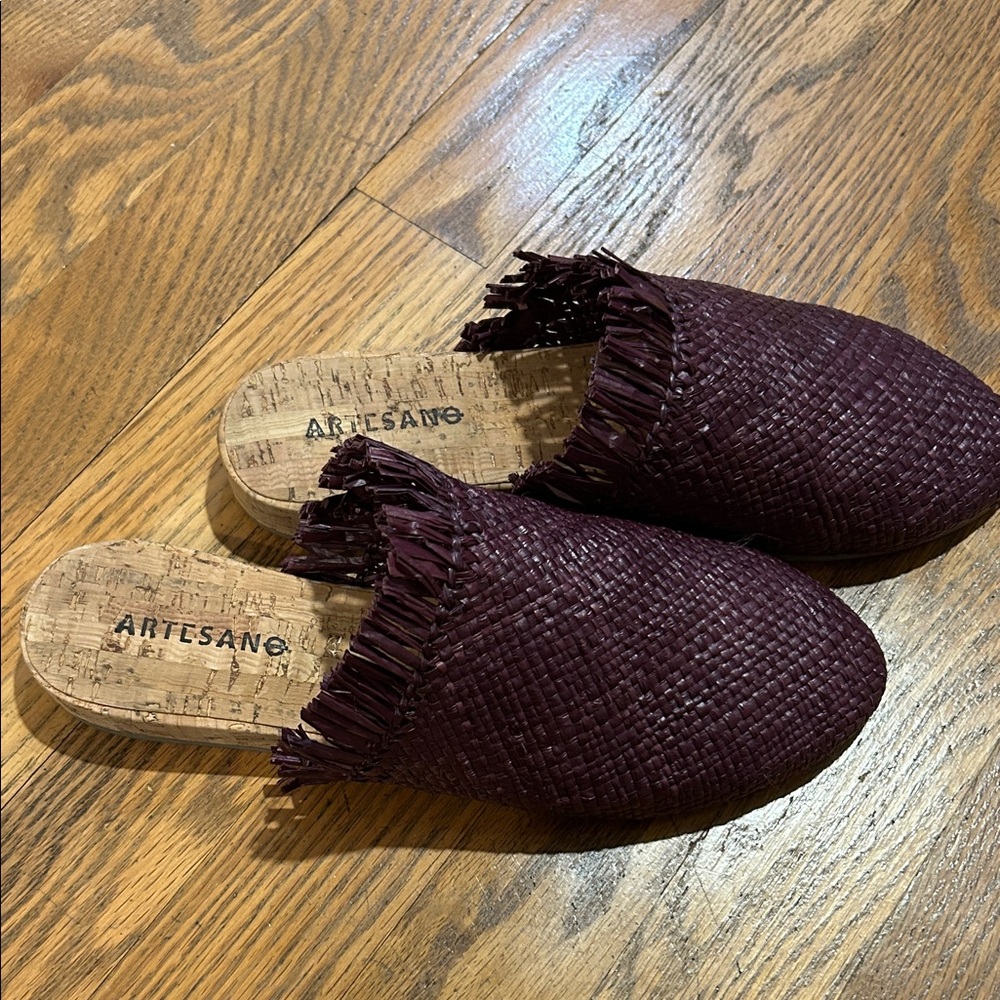 Artesano Plum Woven Straw Shoes